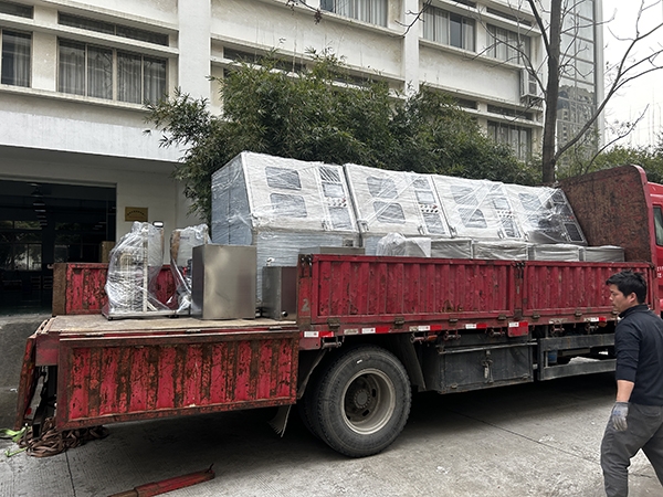 Four rubber ring cleaning machines send to custom